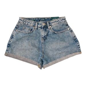 Wild. Fable. Women's Denim Blue Rolled Cuffed Shorts. Size 0. NWT.